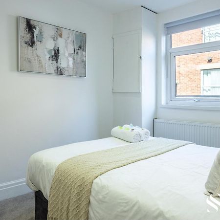 One Bedroom Apartment At Smooth Stays Short Lets & Serviced Accommodation Preston With Parking Near Train Station Exterior foto